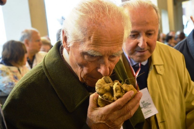 Quanti trucchi alla Fiera del Tartufo!